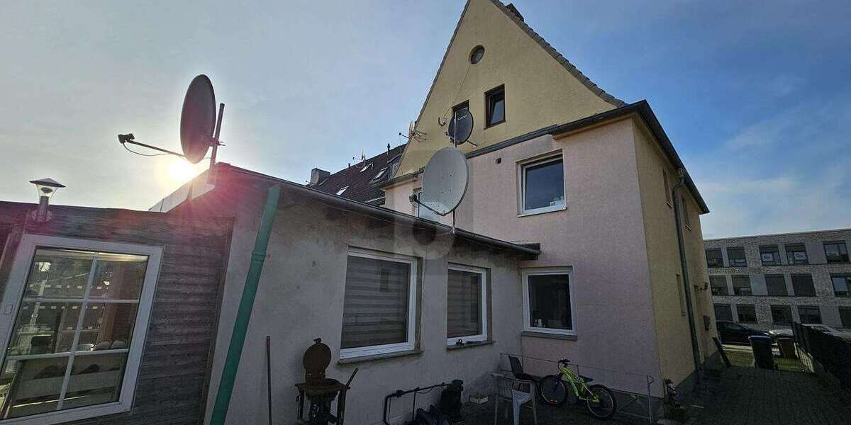 Einfamilienhaus Lübeck Sankt Jürgen - 10 Zimmer, 220 m&sup2;, 550.000&euro; | Angebot:26127381