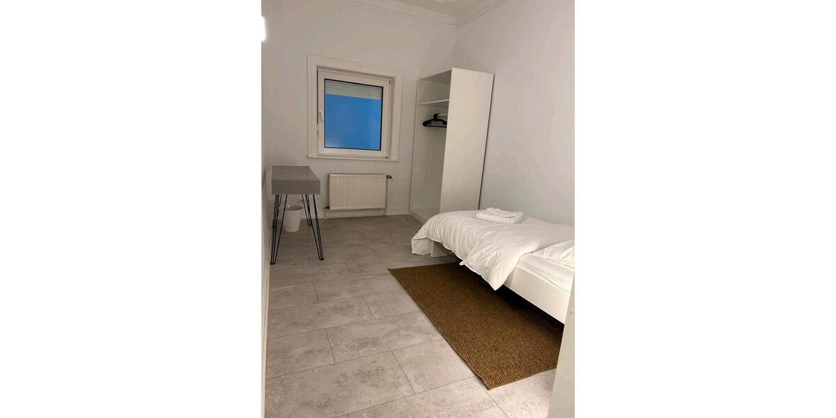 Erdgeschoßwohnung Lübeck Sankt Jürgen - 4 Zimmer, 90 m&sup2;, 150&euro; | Angebot:25146536