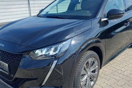 Peugeot 208 11.200 km 19.950 &euro; Bad Segeberg 23795