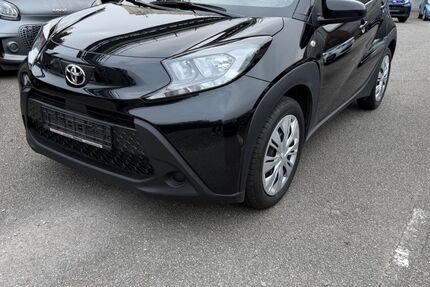 Toyota Aygo (X) 12.300 km 15.690 &euro; Lübeck 23554