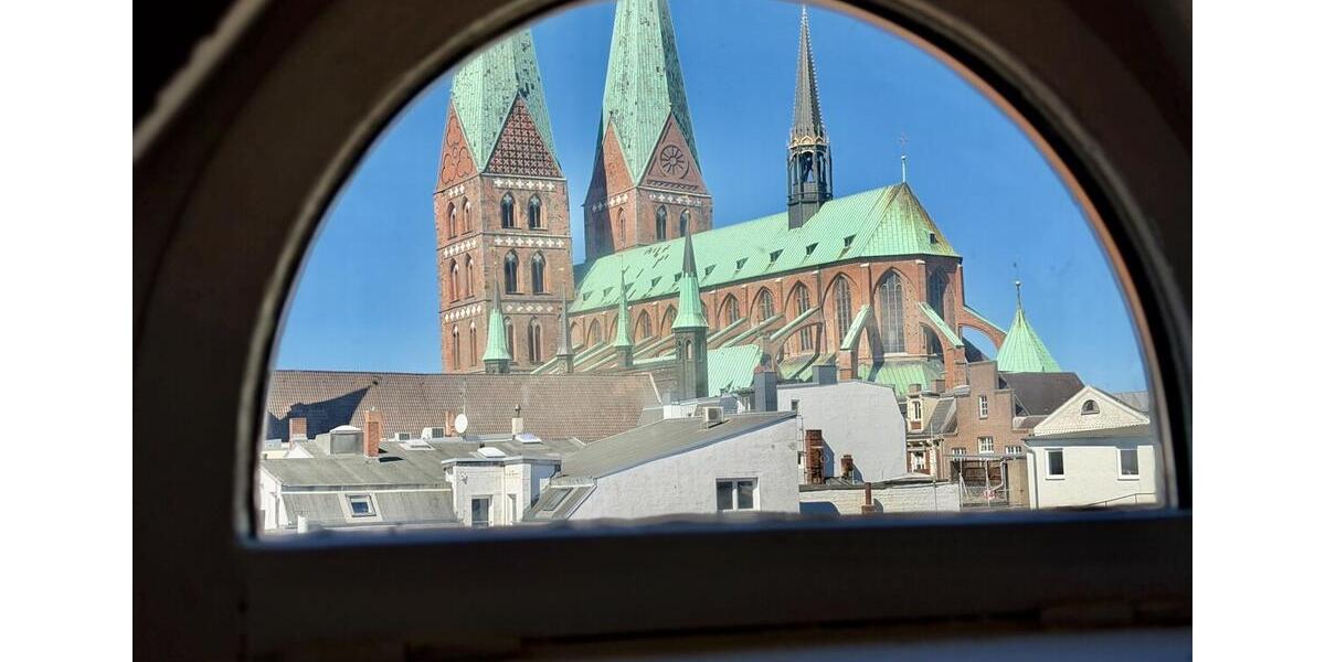 Dachgeschoßwohnung Lübeck Innenstadt - 4.5 Zimmer, 122 m&sup2;, 1.900&euro; | Angebot:26296726