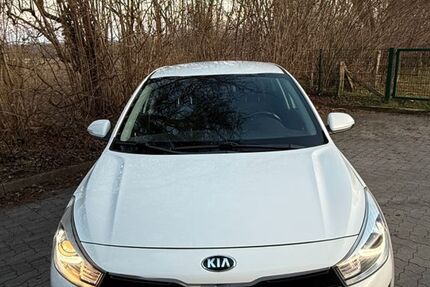Kia Rio 93.000 km 8.400 &euro; Bad Segeberg 23795