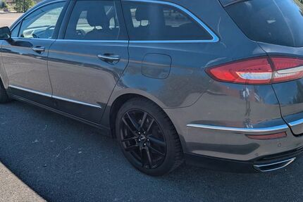Ford Mondeo 159.000 km 14.490 &euro; Lübeck 23570