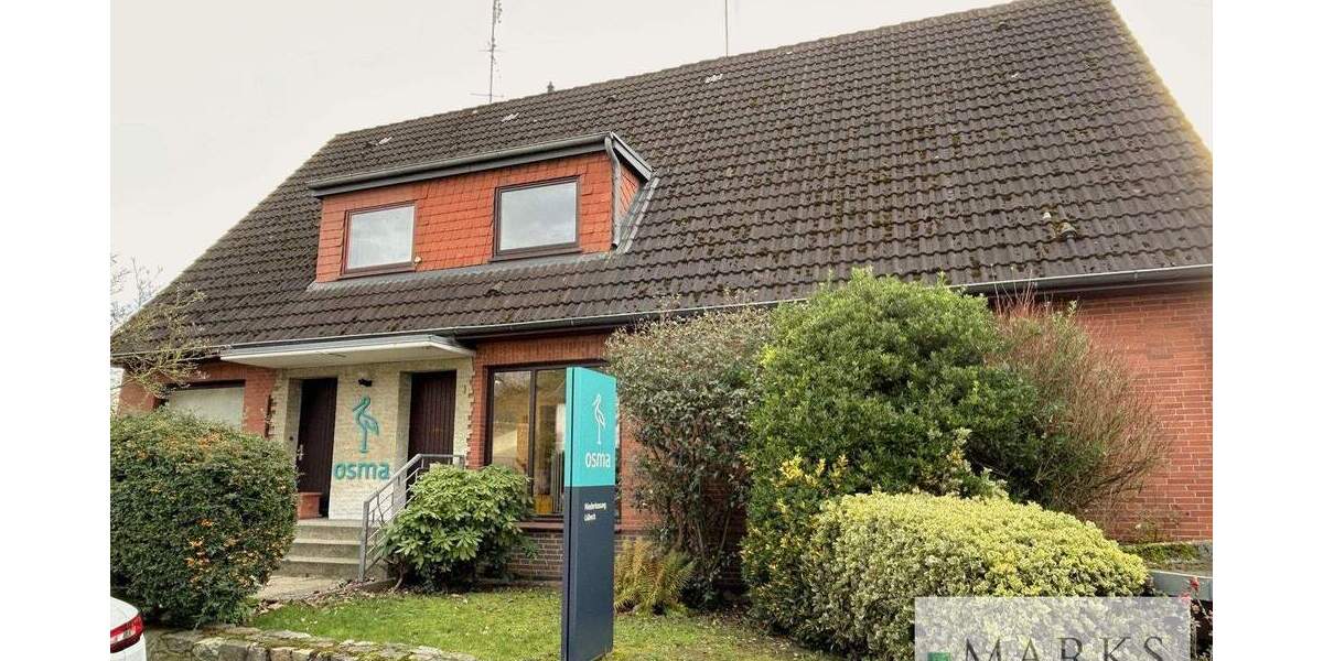 Rarität: Großzügiges, vollunterkellertes EFHZFH mit Doppelcarport und 5 Garagen in Lübeck-Kücknitz 8 zimmer