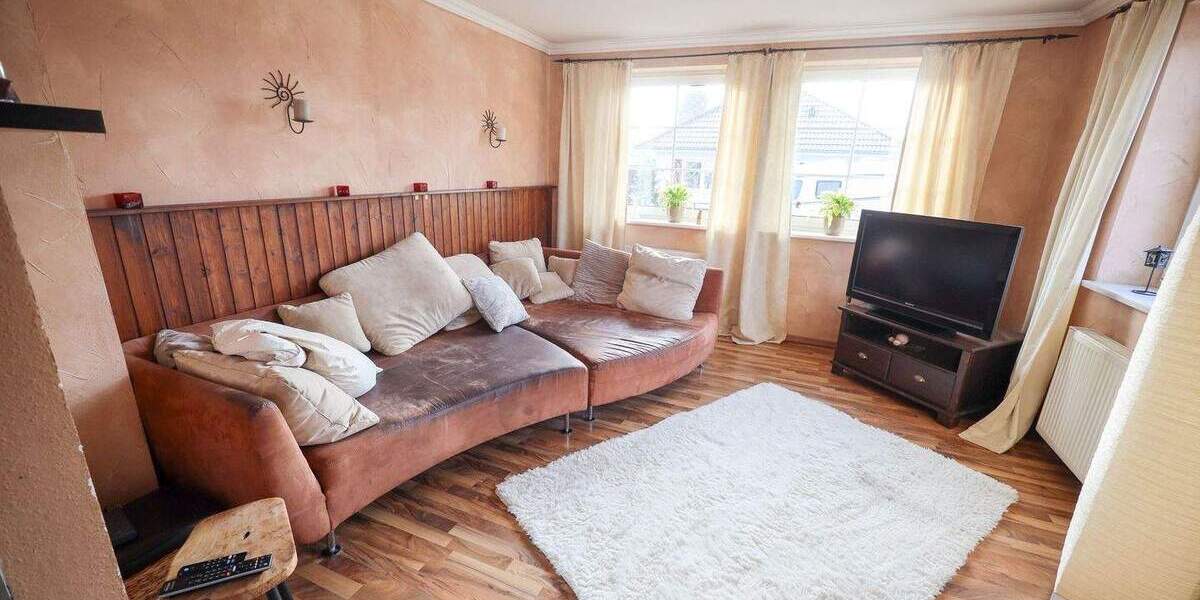 Repräsentatives Zweifamilienhaus mit Einliegerwohnung 8 zimmer