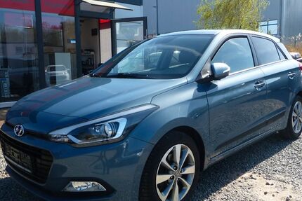 Hyundai i20 100.000 km 7.950 &euro; Lübeck 23560