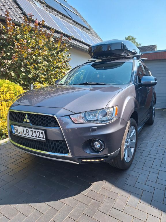 Mitsubishi Outlander 158.125 km 9.000 € LÜBECK 23568