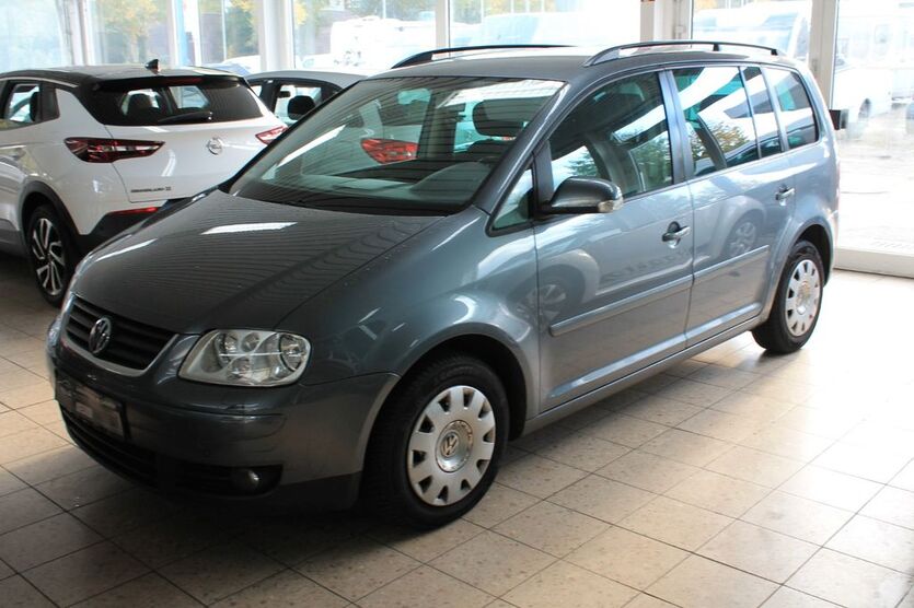VW Touran 195.932 km 2.990 € Bad Oldesloe 23843