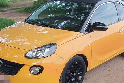 Opel Adam 89.300 km 8.400 &euro; Lübeck 23562