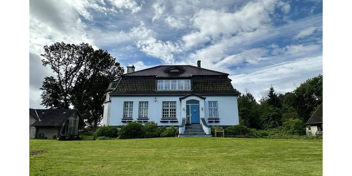 Einfamilienhaus Tremsbüttel - 7 Zimmer, 267 m&sup2;, 850.000&euro; | Angebot:25685881