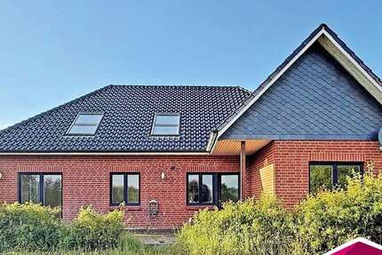 Haus zum Mieten in Högersdorf 1.500 € 170 m² 4 zimmer