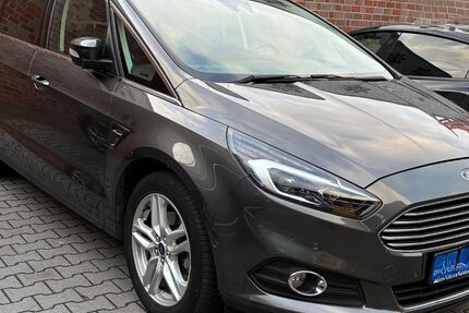 Ford S-Max 90.000 km 17.600 &euro; Bad Oldesloe 23843