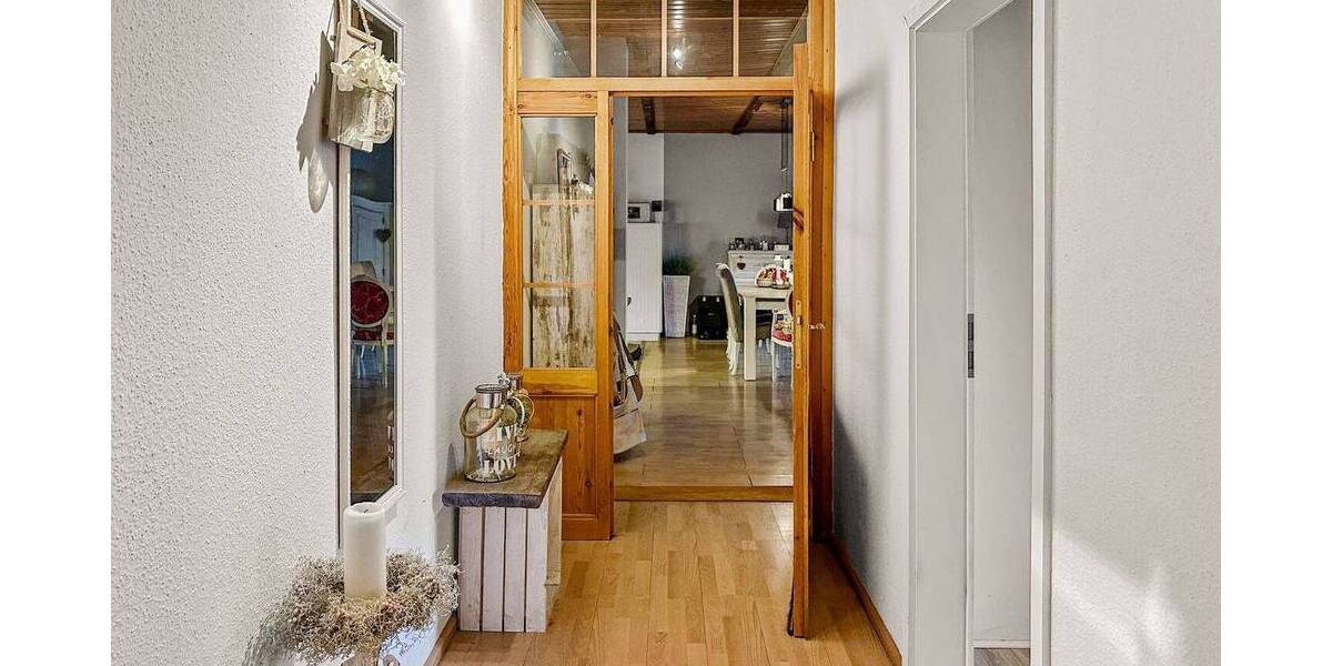 Etagenwohnung Rondeshagen - 5 Zimmer, 172 m&sup2;, 289.000&euro; | Angebot:26043594