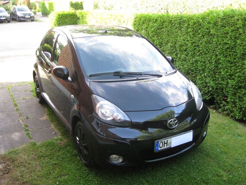 Aygo (X)
