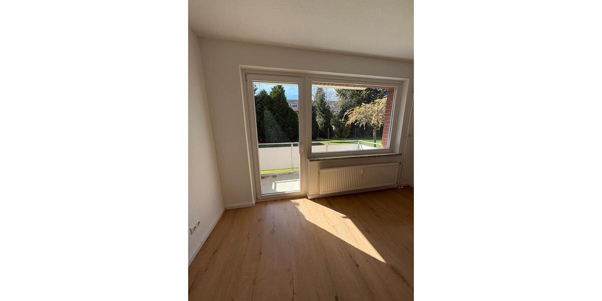 Erdgeschoßwohnung Lübeck Sankt Lorenz Nord - 2 Zimmer, 70 m&sup2;, 900&euro; | Angebot:26347884