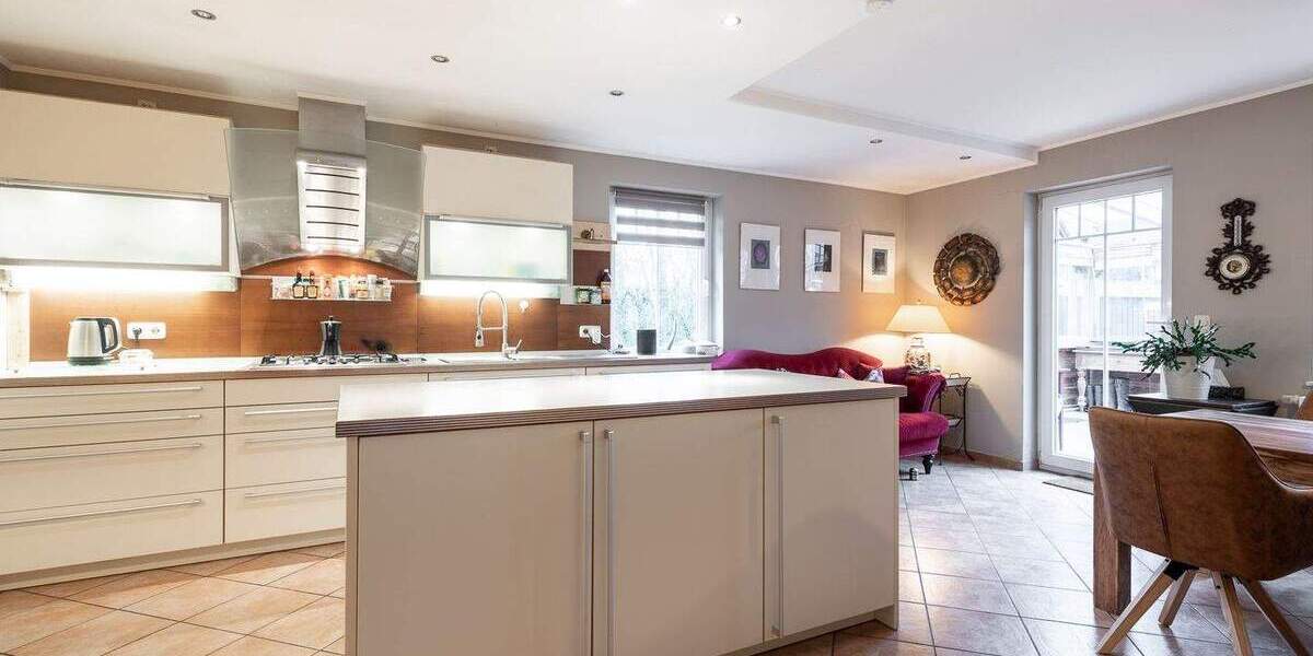 Einfamilienhaus Todendorf - 6 Zimmer, 252 m&sup2;, 749.000&euro; | Angebot:25732274