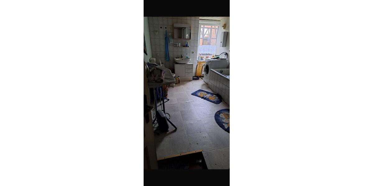 Einfamilienhaus Lübeck Sankt Lorenz Nord - 10 Zimmer, 700 m&sup2;, 180.000&euro; | Angebot:27004915