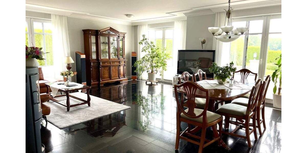 Exkl. Energiesparhaus in hochwertiger Bauweise mit traumhaften Ausblick, in ruhiger zentraler Lage 7 zimmer