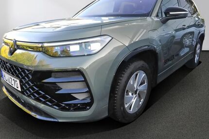 VW Tayron 2.500 km 66.590 &euro; Lübeck 23560