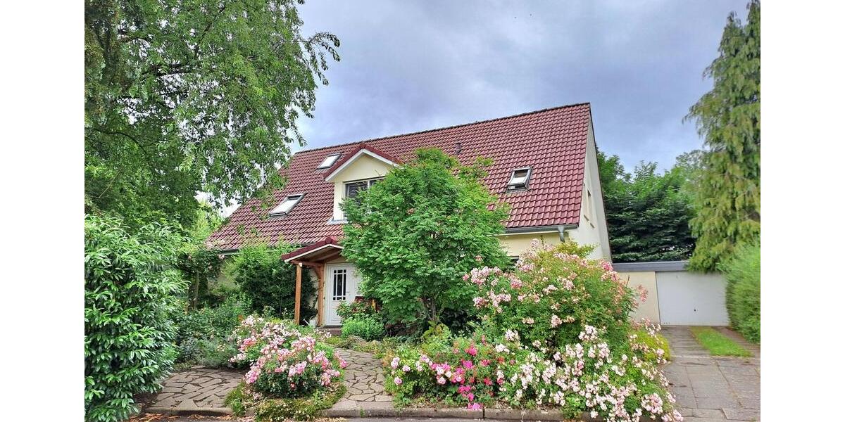 Einfamilienhaus Groß Grönau - 5.5 Zimmer, 175 m&sup2;, 470.000&euro; | Angebot:25404110