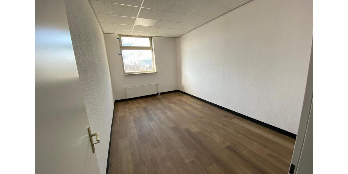 Gewerbeobjekt Lübeck Sankt Lorenz Nord - 2.300&euro; | Angebot:24021194