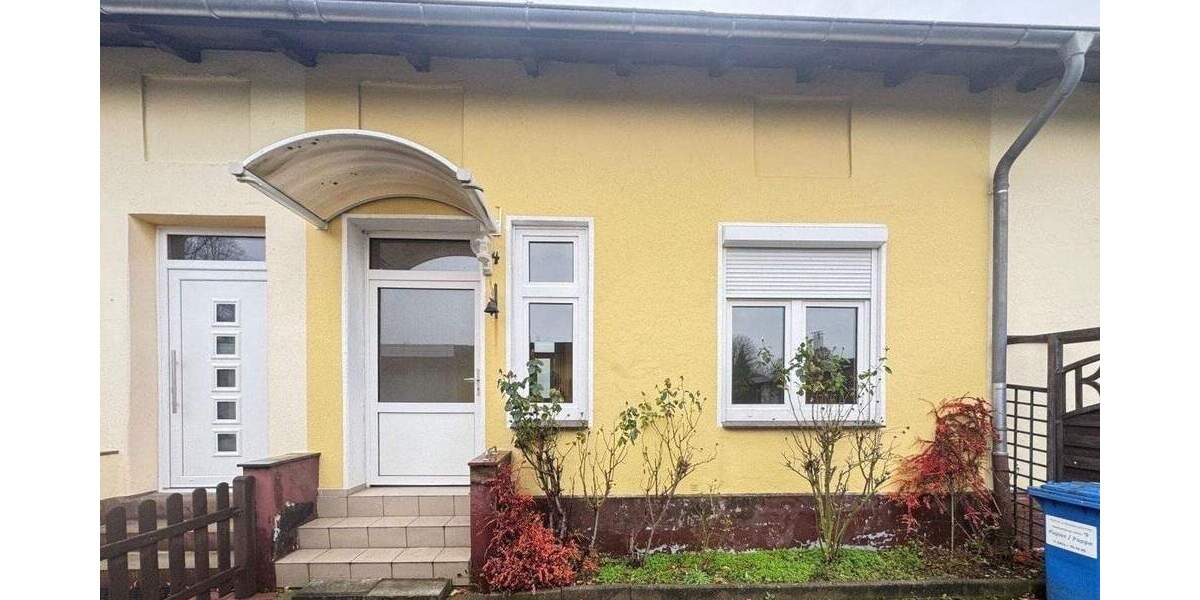 Reihenmittelhaus Lübeck Kücknitz - 3 Zimmer, 69 m&sup2;, 119.000&euro; | Angebot:25190505