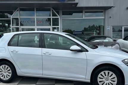 VW Golf 143.643 km 11.400 &euro; Bad Oldesloe 23843