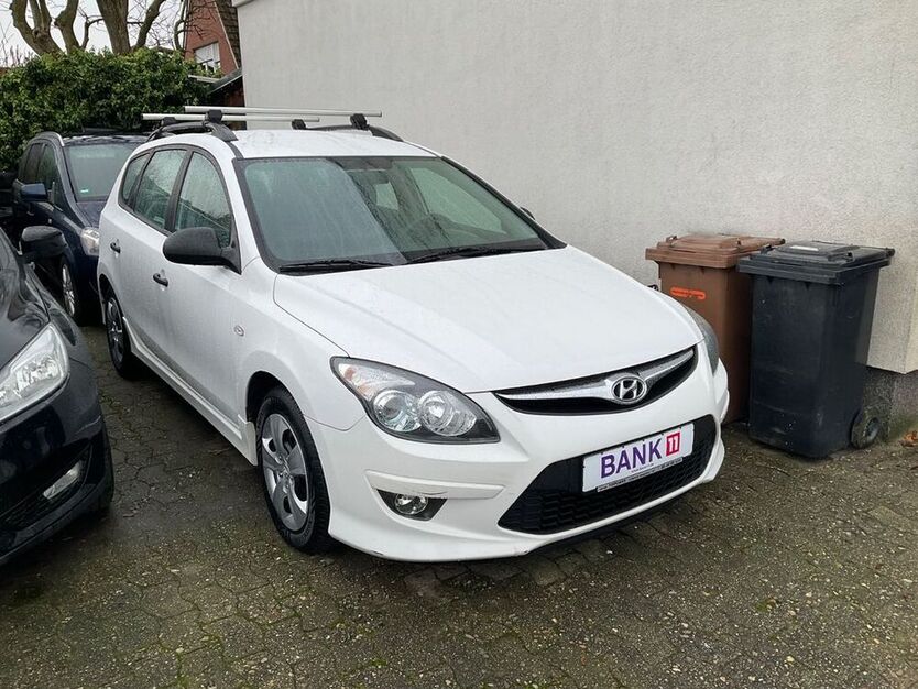 i30