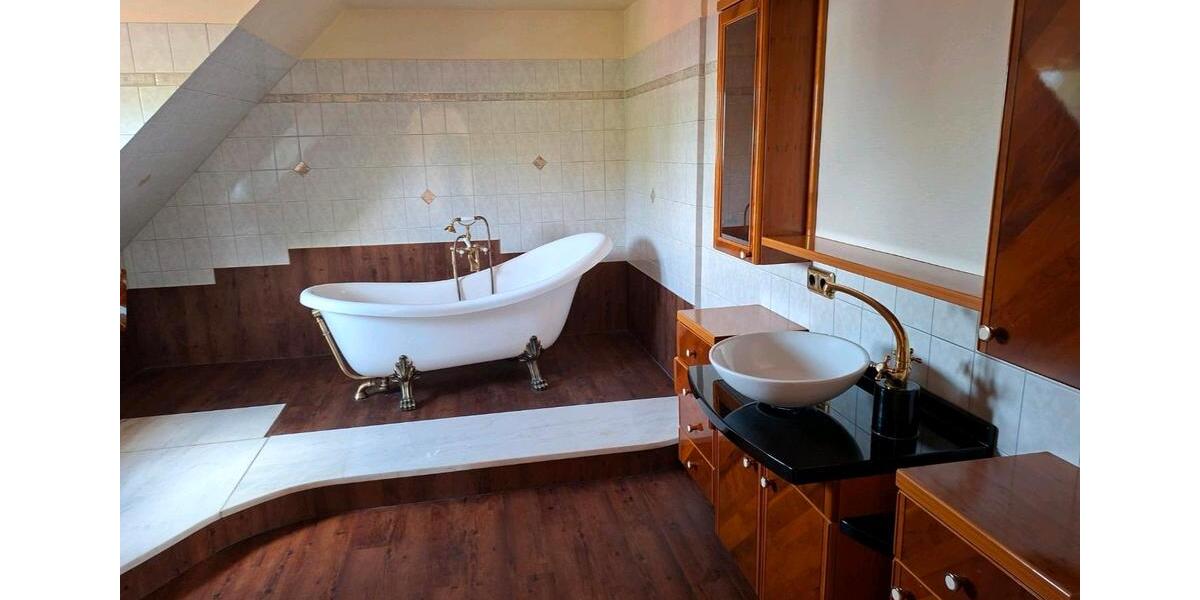 Maisonettenwohnung Bad Schwartau - 4.5 Zimmer, 128 m&sup2;, 380.000&euro; | Angebot:27453097