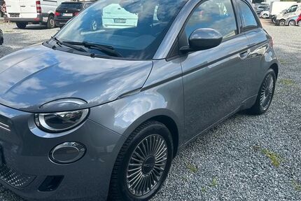 Fiat 500e 41.818 km 12.999 &euro; Lübeck 23556