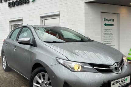 Toyota Auris 120.074 km 9.480 &euro; Bad Segeberg 23795