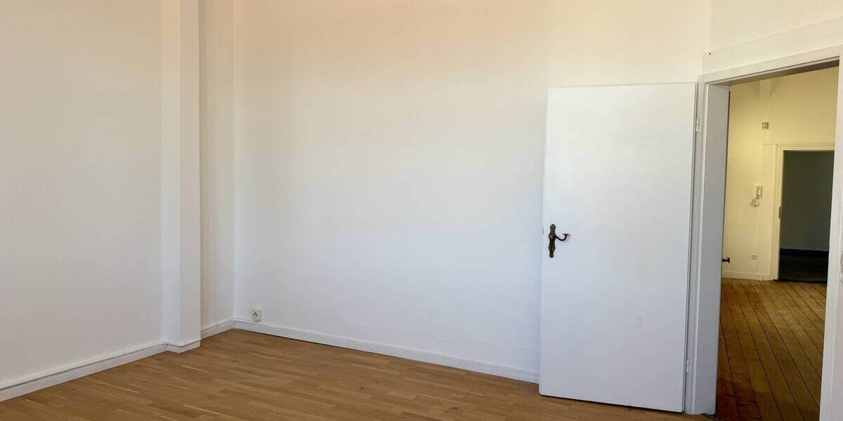 Etagenwohnung Lübeck Innenstadt - 4 Zimmer, 122 m&sup2;, 1.900&euro; | Angebot:26528239
