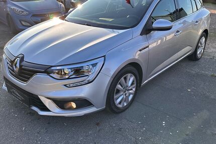 Renault Megane 80.480 km 12.980 &euro; Ahrensbök 23623