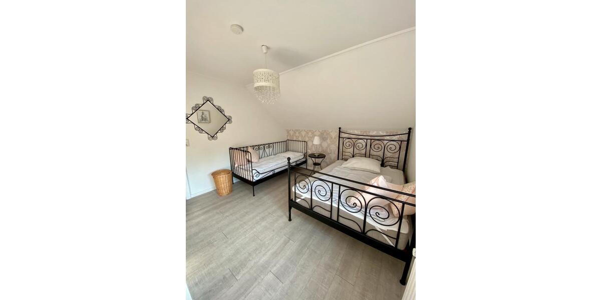 Dachgeschoßwohnung Bad Segeberg - 2 Zimmer, 55 m&sup2;, 780&euro; | Angebot:26050949