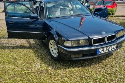 BMW 740 148.000 km 11.900 &euro; Sierksdorf 23730