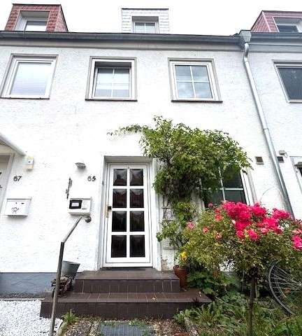 Haus zum Kaufen in Lübeck 179.000 € 102 m² 4 zimmer