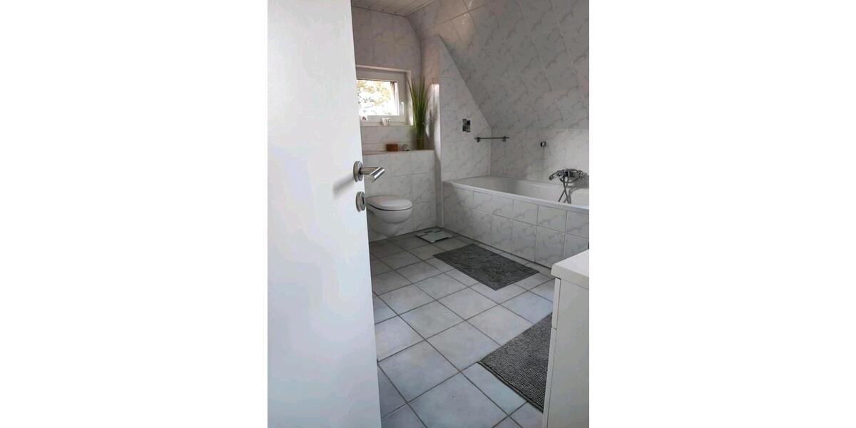 Einfamilienhaus Ahrensbök - 5 Zimmer, 144 m&sup2;, 385.000&euro; | Angebot:25404919