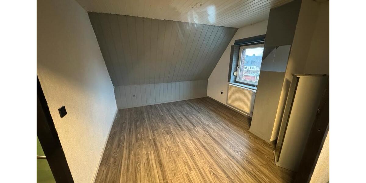 Reihenhaus Lübeck Kücknitz - 4 Zimmer, 73 m&sup2;, 150.000&euro; | Angebot:27182554