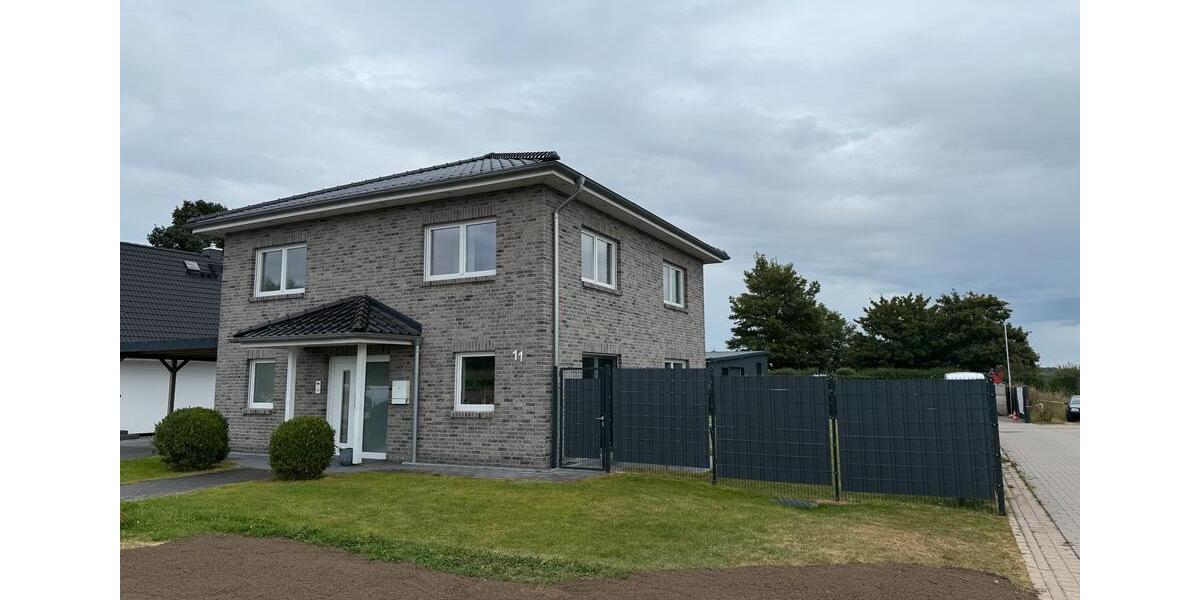 Einfamilienhaus Bad Oldesloe - 4 Zimmer, 137 m&sup2;, 682.000&euro; | Angebot:26088735