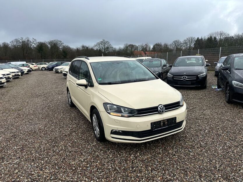VW Touran 339.999 km 6.999 € Ratzeburg bei Hamburg 23909