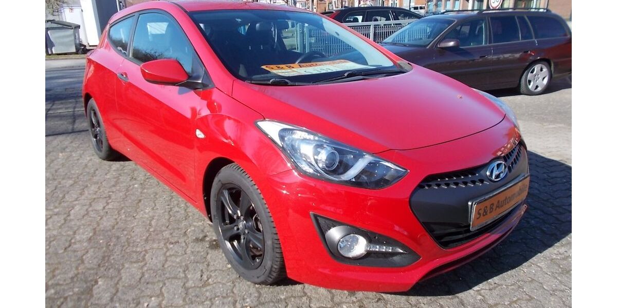 Hyundai i30 148.000 km 4.999 &euro; Lübeck 23556