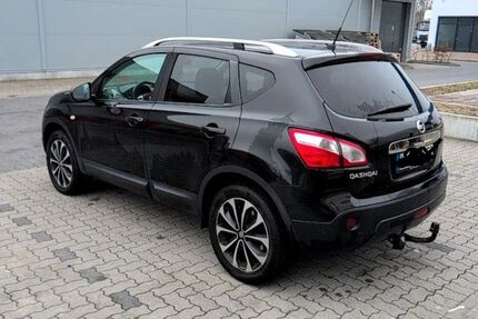 Nissan Qashqai 130.000 km 5.100 &euro; Lübeck 23562