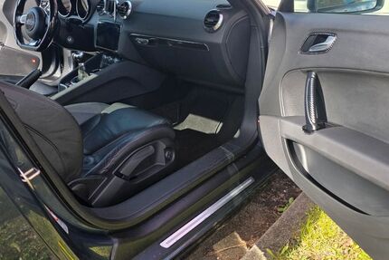 Audi TT 208.000 km 6.500 &euro; Lübeck 23558