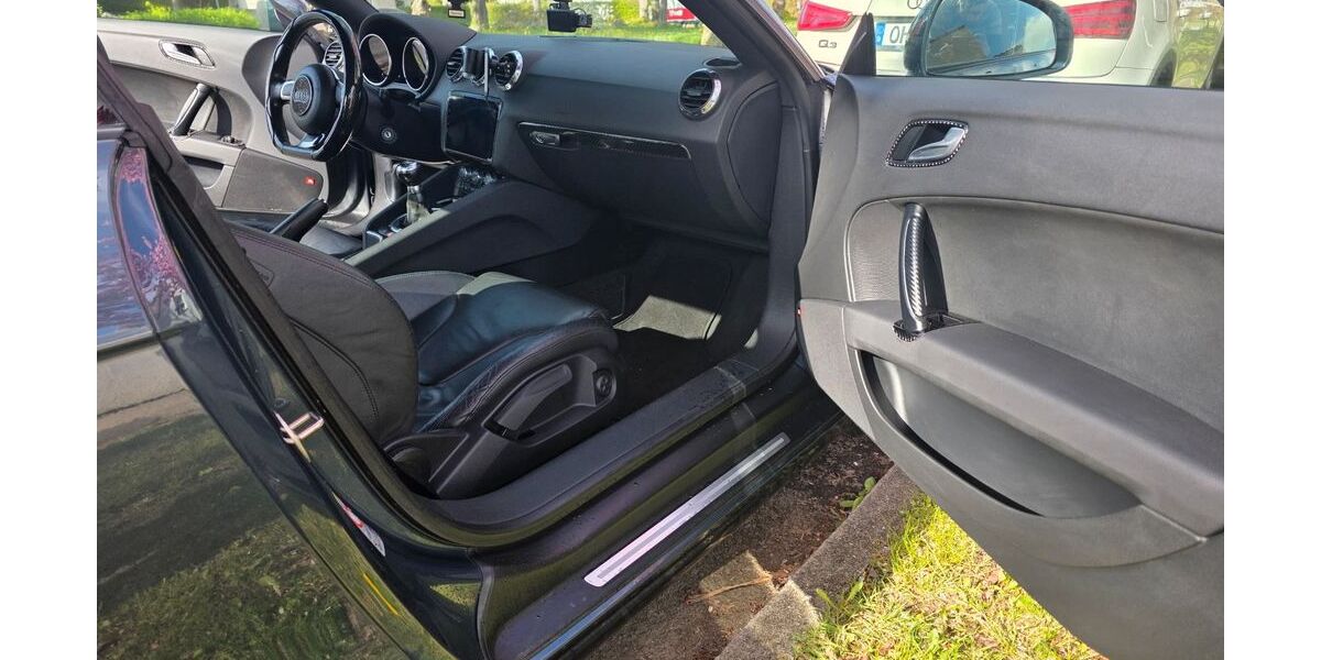 Audi TT 208.000 km 6.500 &euro; Lübeck 23558