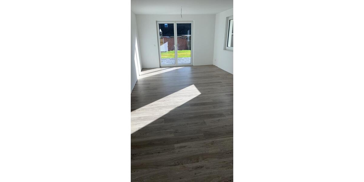 Doppelhaushälfte Stockelsdorf - 4 Zimmer, 133 m&sup2;, 1.600&euro; | Angebot:25824477