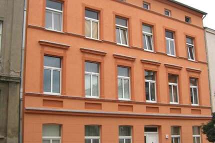 Wohnung zum Mieten in Schwerin 330 € 39 m²