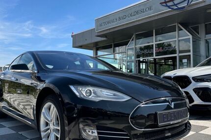 Tesla Model S 120.297 km 21.888 &euro; Bad Oldesloe 23843
