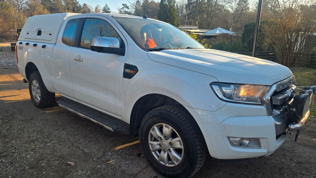 Ford Ranger 210.000 km 14.875 &euro; Lübeck 23568
