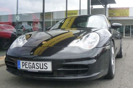 Porsche 996 Carrera 4