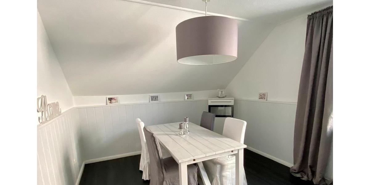 Dachgeschoßwohnung Bad Segeberg - 2 Zimmer, 55 m&sup2;, 780&euro; | Angebot:26050949